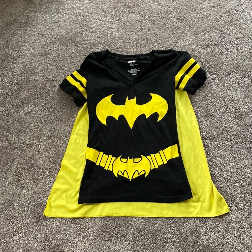 Batman Graphic Cape T Shirt DC Comics Superhero Costume Top SIZE S